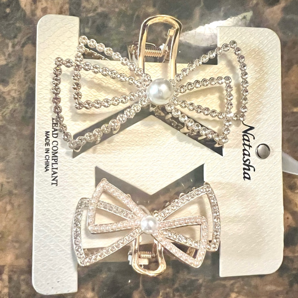 NWT ♥️ Natasha Gold and Silver Bow Hair Clips